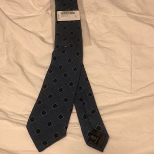 Bullock & Jones wool tie